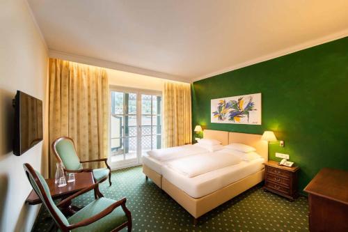 1 queen bed