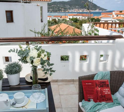 Family Room with Side Sea View image 6