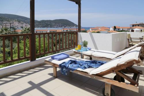 Family Room with Side Sea View room in Skopelos Summer Homes