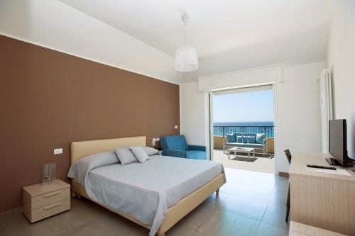 1 queen bed