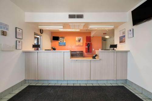 ล็อบบี้, Motel 6 Grand Junction, CO in แกรนด์จังค์ชัน (CO)