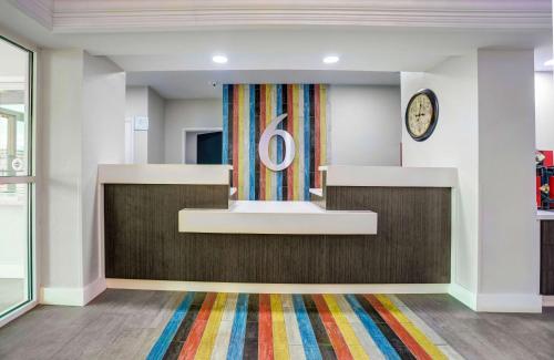 Αίθουσα υποδοχής, Motel 6 Weatherford, TX in Γουίδερφορντ(Τέξας)