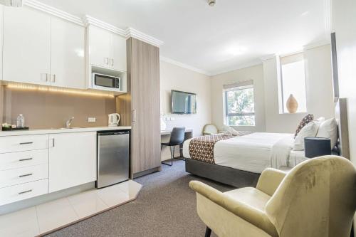 Best Western Plus Camperdown Suites - image 14