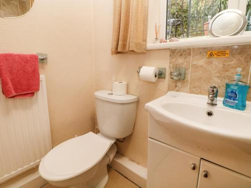 Eastry Cottage - image 14