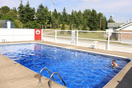 Peldbaseins, Oasis Motel in Greenwold (NS)