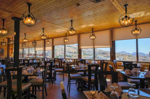 Restaurant, Town Season Hotel in Petra