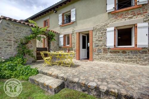 Iekārtas, Chambres d'Hôtes Ondine et Igor (Chambres d'Hotes Ondine et Igor) in Sury-le-Comtal