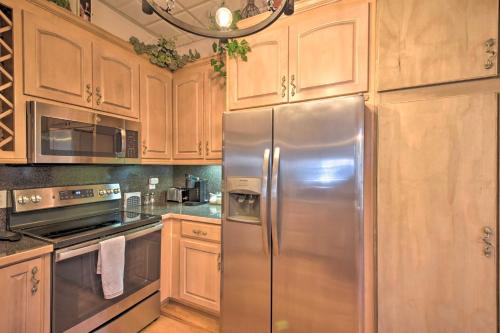 Charming Bent Tree Home with Wraparound Deck! in Jasper, USA