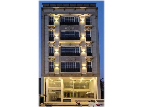 Multazam Heights, DHA Phase 8