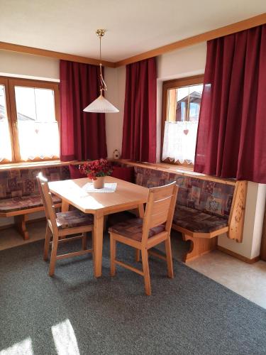 Haus Gmahblick Appartments in Alpbach