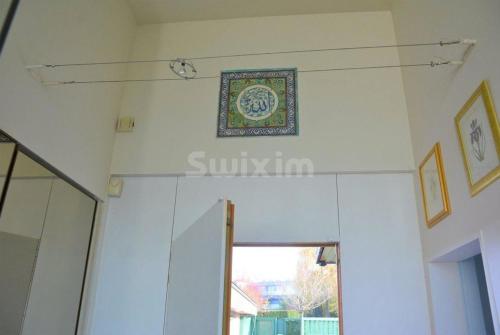 Luxury villa 5 bed lake view with pool and aircon.