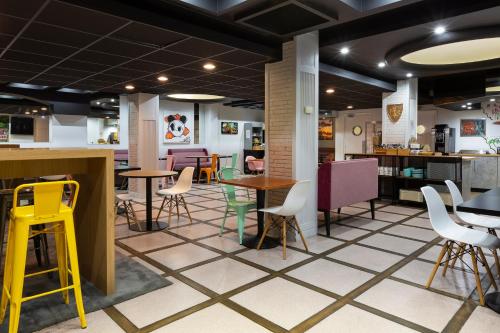 Ibis Styles Toulouse Centre Canal du Midi - image 2