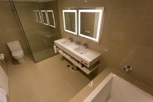 Novotel Sydney West HQ - image 41