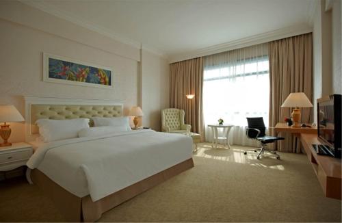 room detail thumbnail 1