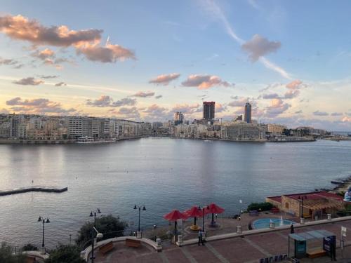 Fully Seafront Modern 2 Bedroom Apartment Sliema