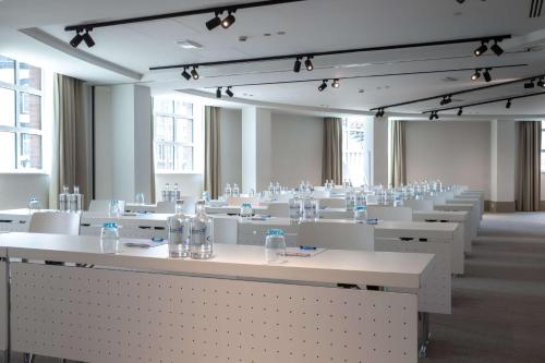 Radisson BLU Astrid Hotel Antwerp - image 2