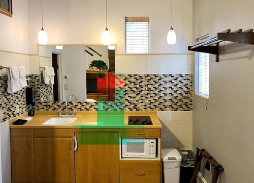 廚房, 提洛爾旅館 (Tyrolean Lodge) in 亞斯本