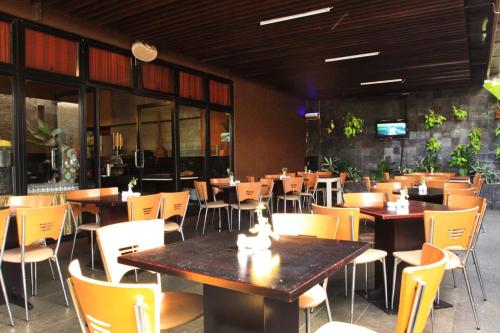 Bar/lounge, Daily Home Apartment in Cimenyan