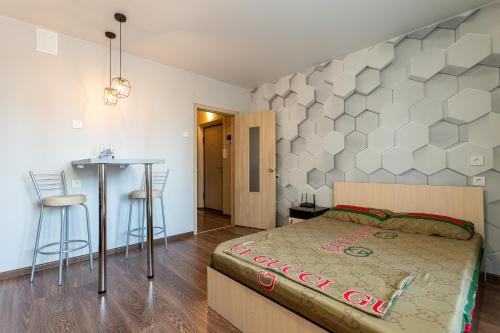 Apartment on Bratyev Kashirinykh - image 10