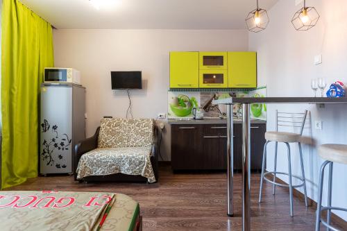 Apartment on Bratyev Kashirinykh - image 7