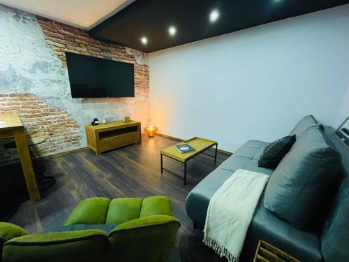 Villa 3 in เมดาส