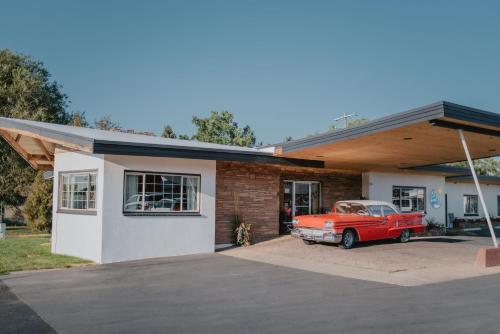 Sapphire Motel Midtown Bozeman - 숙소 외관