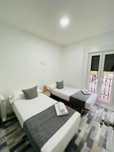 HOSTAL Noche y Dia in Arganzuela