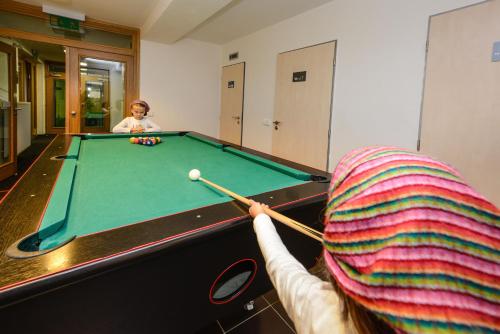 Horský Hotel Friesovy Boudy - image 9