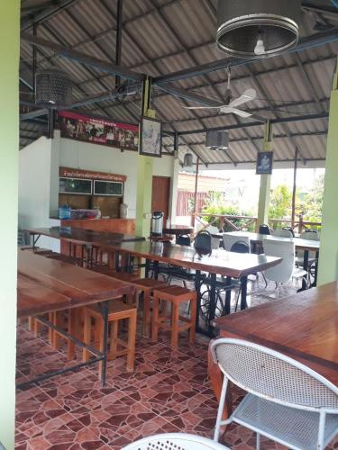 เพชร การ์เด้น -Phet Garden Resort, Nakhonthai 1 in Nakhon Thai