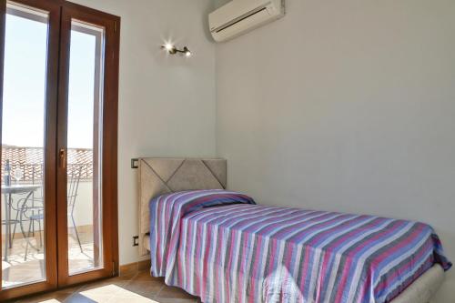 Terrazza della Rocca (by Vacation Service)
