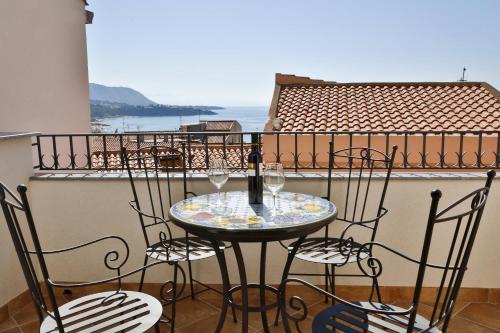  Terrazza della Rocca (by Vacation Service) in Cefalú