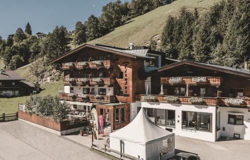 Hotel & Appartements Tiroler Buam in Saalbach-Hinterglemm, Österreich
