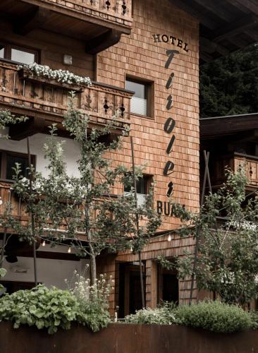 Hotel & Appartements Tiroler Buam