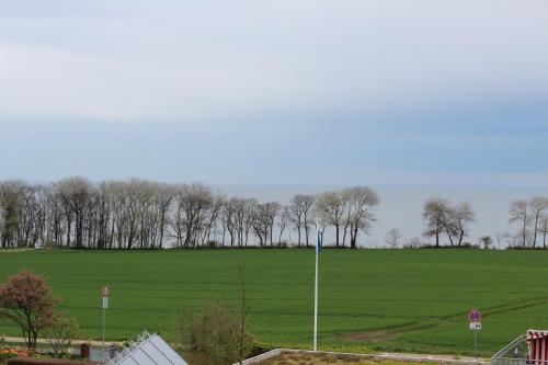 Superior Ferienwohnung - Landseite image 1