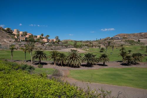 Villa with Private Pool image 1