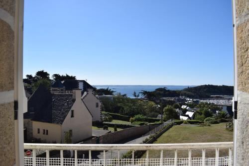 Appartement VUE SUR MER de chaque pièce, exposé au Sud au centre de TREBEURDEN Réf - 666 - Location saisonnière - Trébeurden