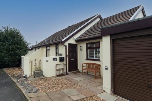 The Lookout - Luxury Cottage, Hot Tub, Sea Views gîte à louer Stepaside