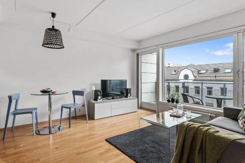 BJØRVIKA APARTMENTS Teaterplassen Oslo city center - image 5