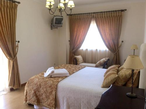 Spacious apartment with sea view in Nazaré - 120 m², fireplace, Nazaré (foto 11)