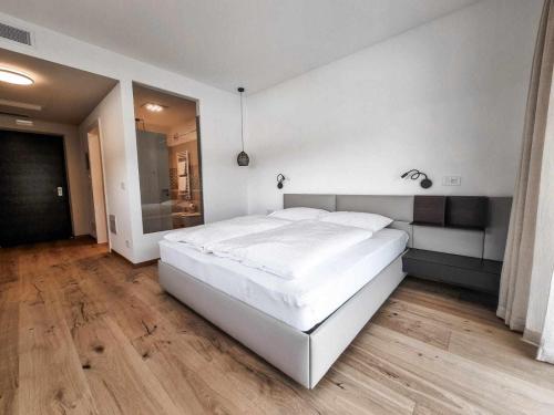 1 double bed, 1 sofa bed