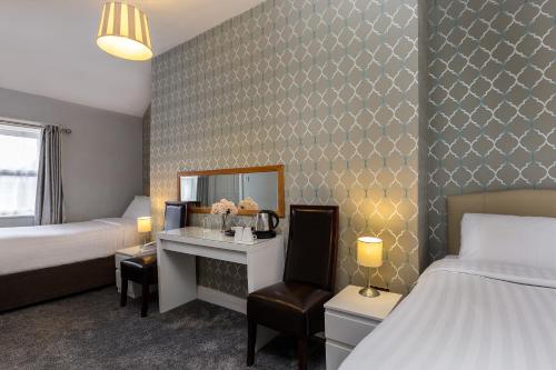 Clifden House by Nina - image 10