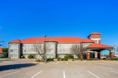 La Quinta Inn & Suites by Wyndham Eastland