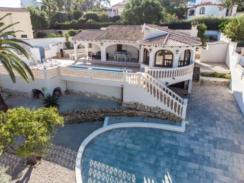 Villa image 3
