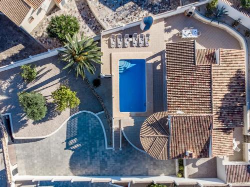 Villa image 1