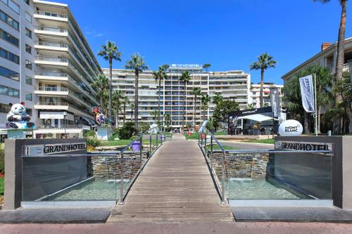 Cannes Luxury Rental - Croisette Apartment