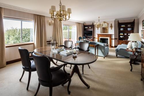 Instalaciones, The Atlantic Hotel - Small Luxury Hotels of the World  in La Pulente