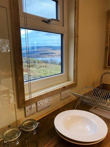 Odhran Lodge, St Conan's Escape: Home with a view in Stronmilchan