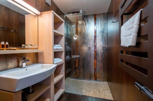 Family Apartments in Mountain Hotel - image 9