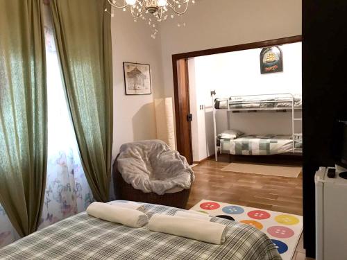 2 bedrooms apartement with private pool enclosed garden and wifi at Ragalna