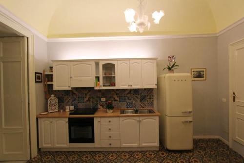  Spacious apartment in Modica with balcony in Modica